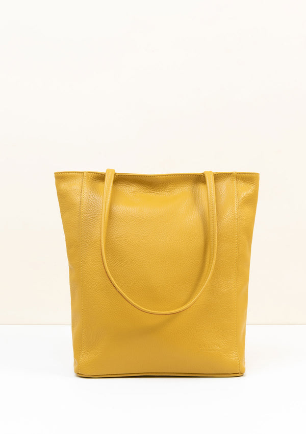 La Lupa David Mills Luggage